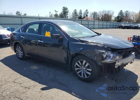 2015 Nissan Altima 2.5 z USA, uszkodzony, nr VIN 1N4AL3AP3FC163280